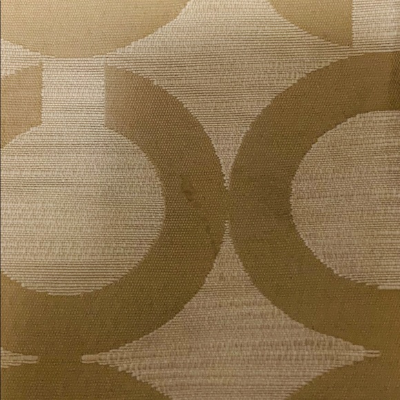 Authentic cross body/shoulder Coach purse. - Picture 13 of 13